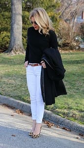 Read more about the article Skinny or Wide leg Jeans? Is the wide leg jeans Ugly or Cool?  Lets take a look!