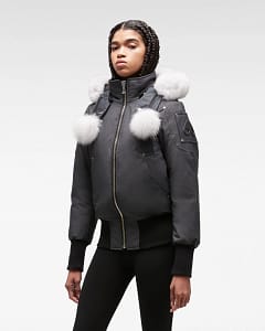 Read more about the article BEST WINTER COATS for the COLDEST winter ❄️ Reviewing Canada Goose, Northface and more!!