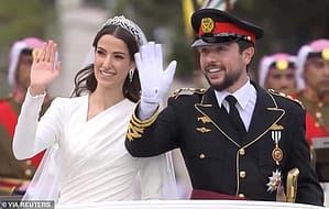 Read more about the article Clothingscene pays tribute to the Royal Wedding of Crown Prince Hussein of Jordan and his new wife Rajwa Al seif in Amman: Will and Kate Attend Royal Wedding in Jordan